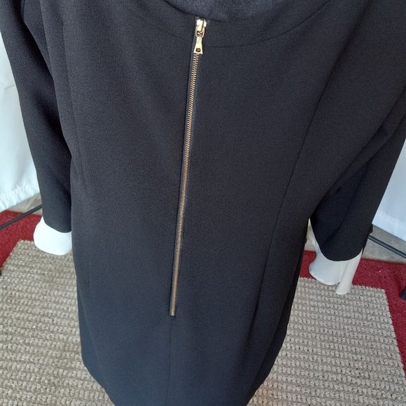 Black Dress - Picture 2 of 4